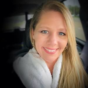 Meet your Posher, Brianne